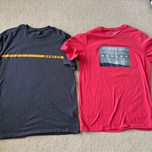 Oakley Men's Charcoal and Crimson Tees